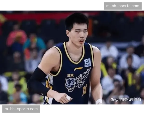 焦泊乔转会广东后数据腰斩 场均仅4.9分3.7篮板